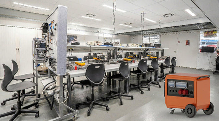 High-capacity standby power supply delivering extended runtime for servers, laboratory equipment, and critical business loads